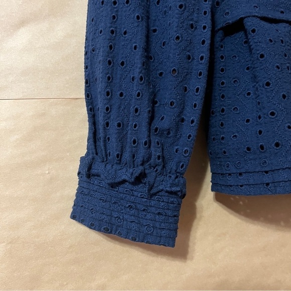 Trovata Birds Of Paradis | Jessica Wrap Top Eyelet Lace Blouse Navy Blue Size XS - Picture 6 of 10